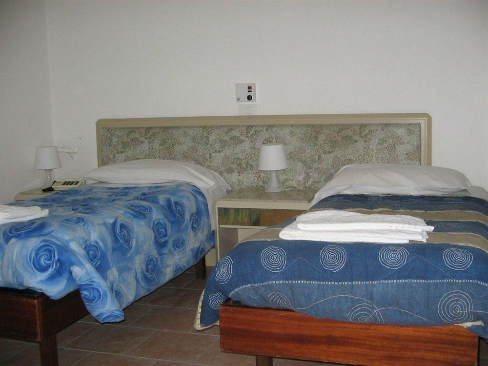 Hotel Gambara Milan Exterior photo