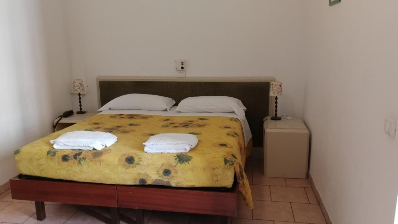 Hotel Gambara Milan Exterior photo